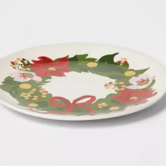 Threshold Set of 4 Christmas Stoneware Appetizer Plate Poinsettia Wreath 7.5" - Picture 2 of 4